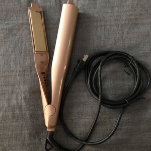 Straightening and Curling Iron